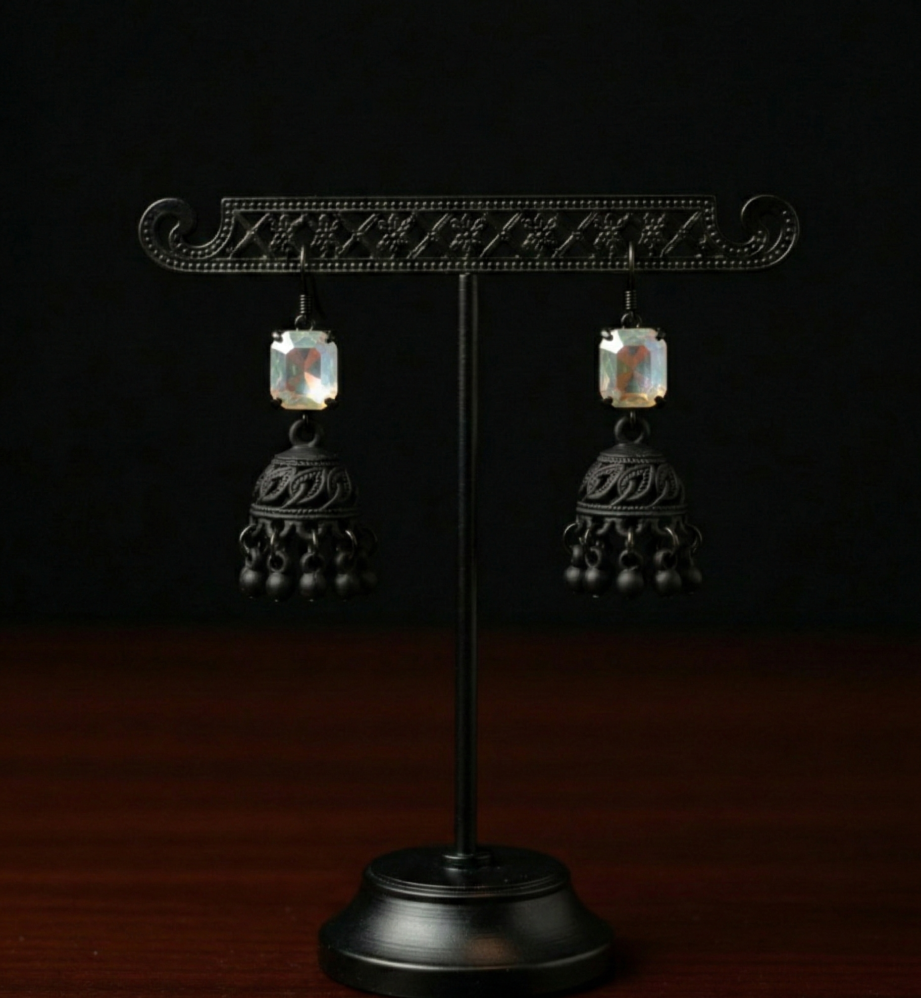 Vintage-Inspired Iridescent Jhumka