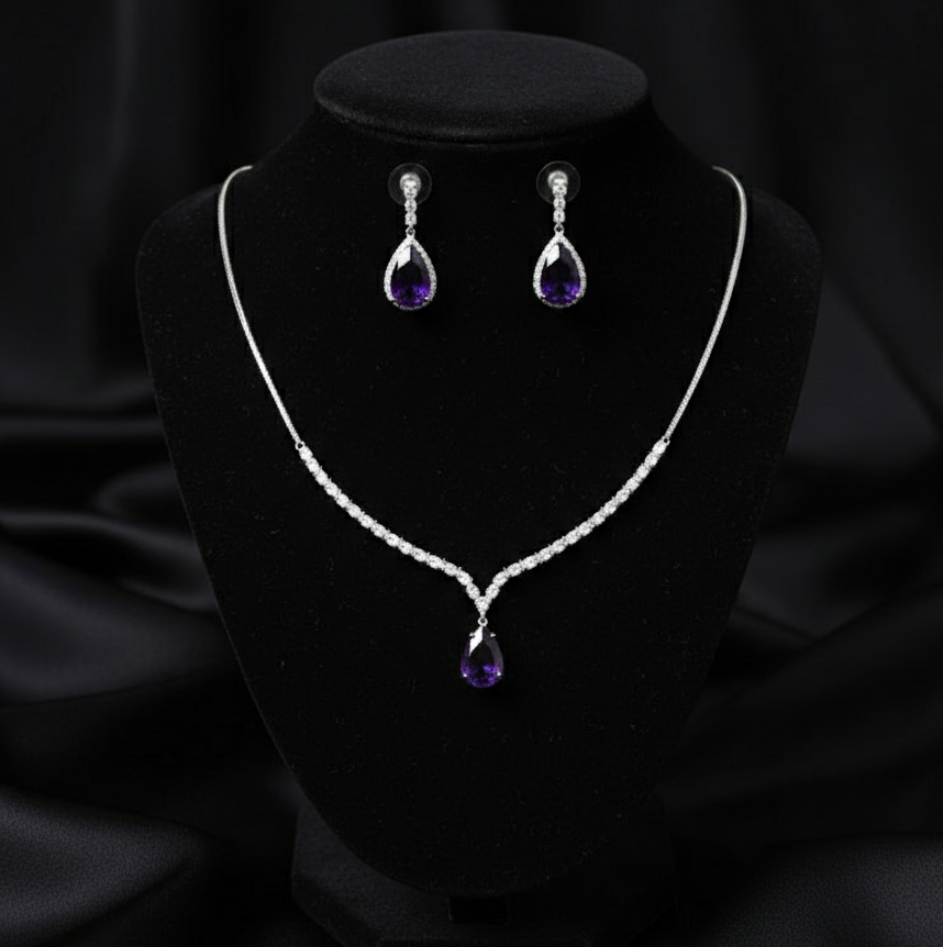 Royal Emerald Teardrop Jewelry Set