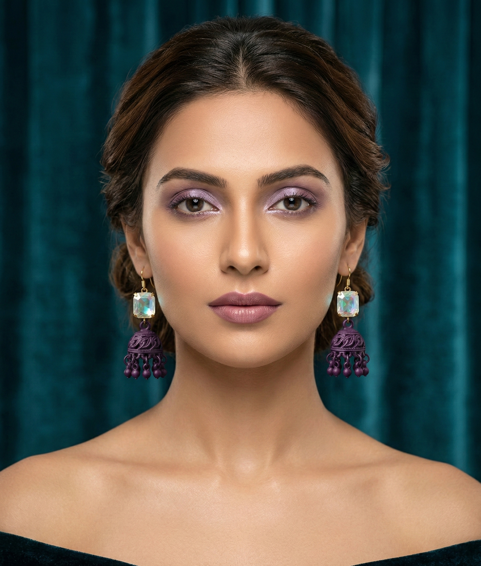 Vintage-Inspired Iridescent Jhumka