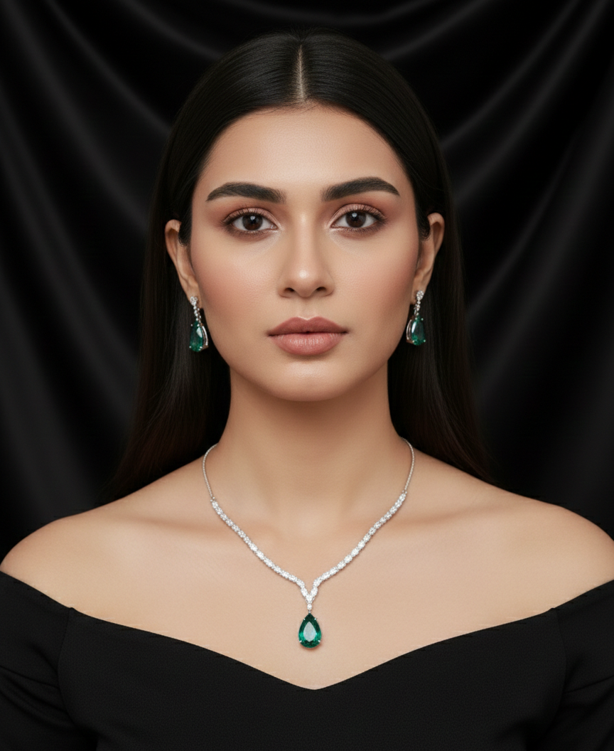 Royal Emerald Teardrop Jewelry Set