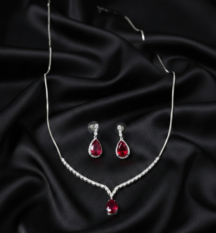 Royal Emerald Teardrop Jewelry Set