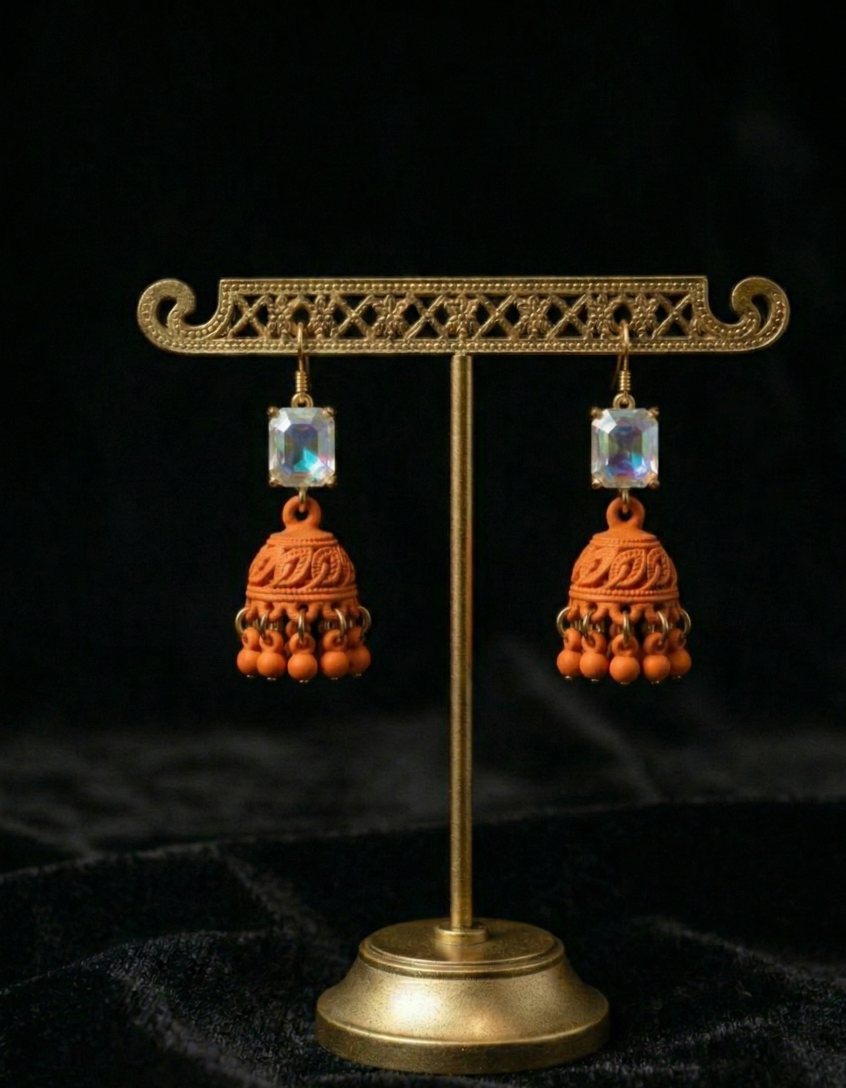 Vintage-Inspired Iridescent Jhumka