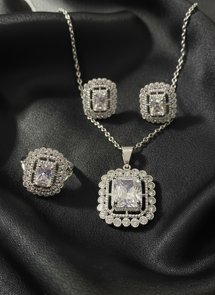 Royal Silver Zircon Halo Jewelry Set