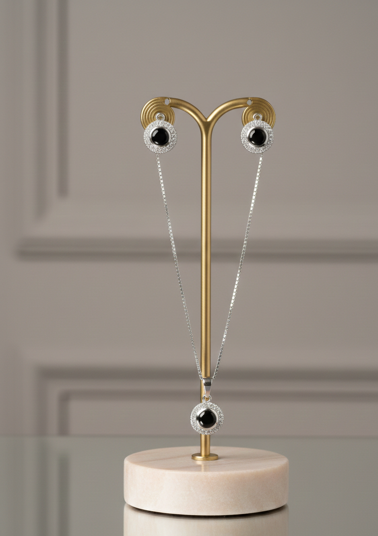 Zircon Pendant Set